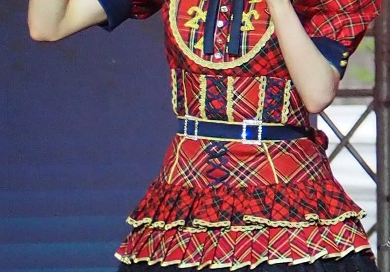 AKB48の伊藤百花がJapan Expo Thailand 2026のステージでパフォーマンスする様子